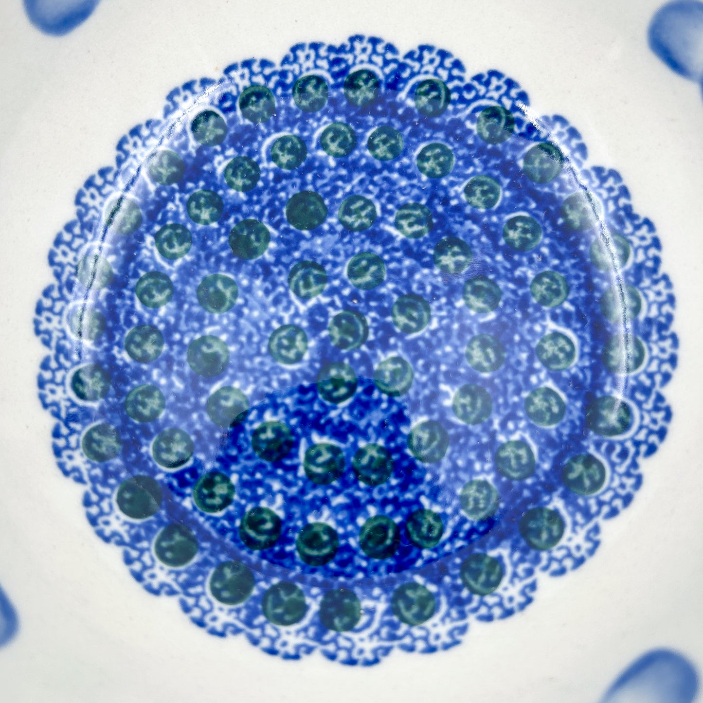 Polish pottery 8” bllue floral Pasta bowl in the UNIKAT Forget Me Not pattern.It holds 22 ounces of fluid
Ceramika Artystyczna Company