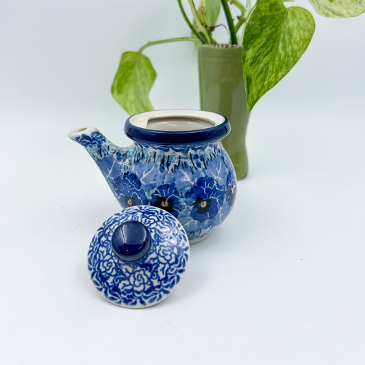 5oz Creamer with lid. UNIKAT Deep Winter Design