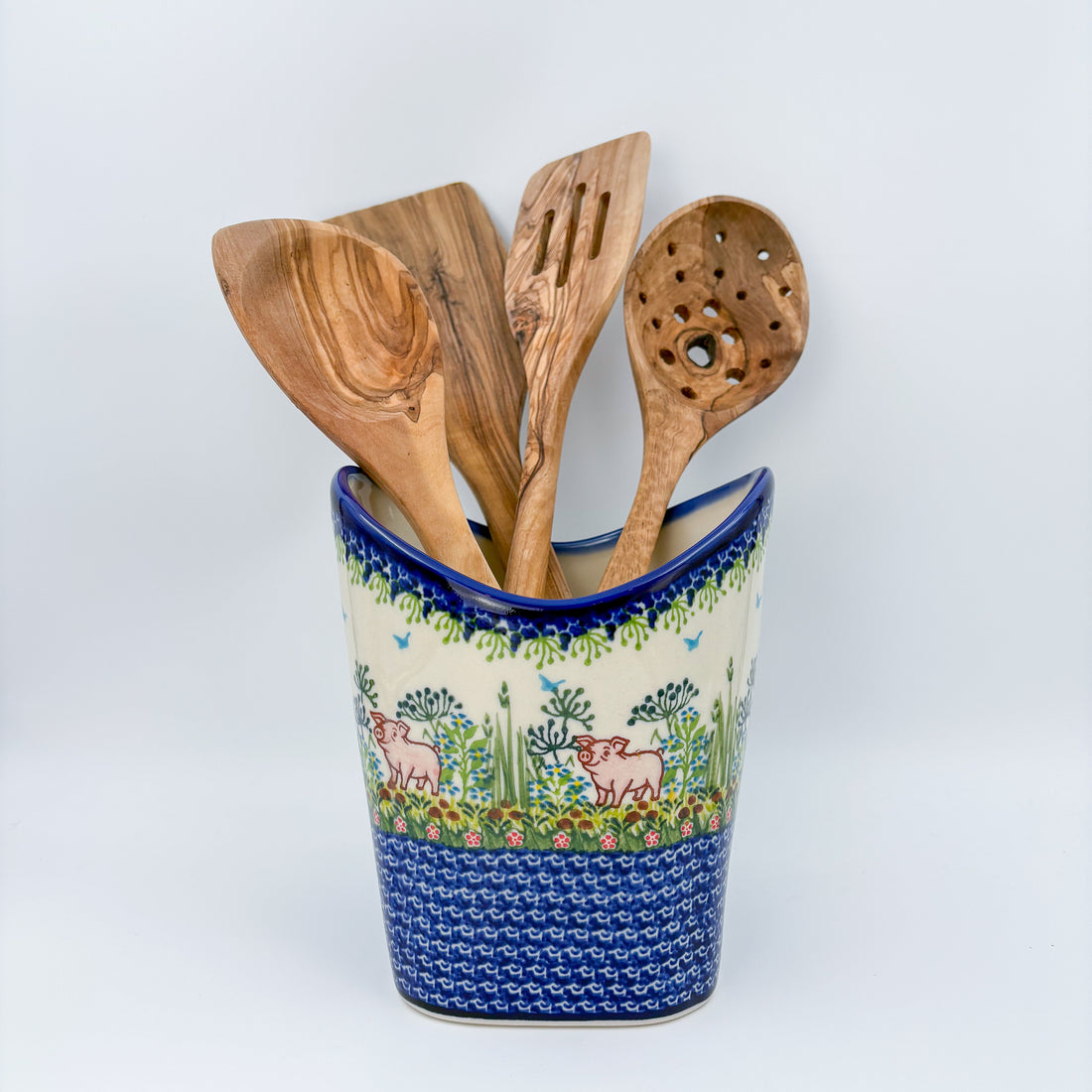 What Makes Polish Pottery Special