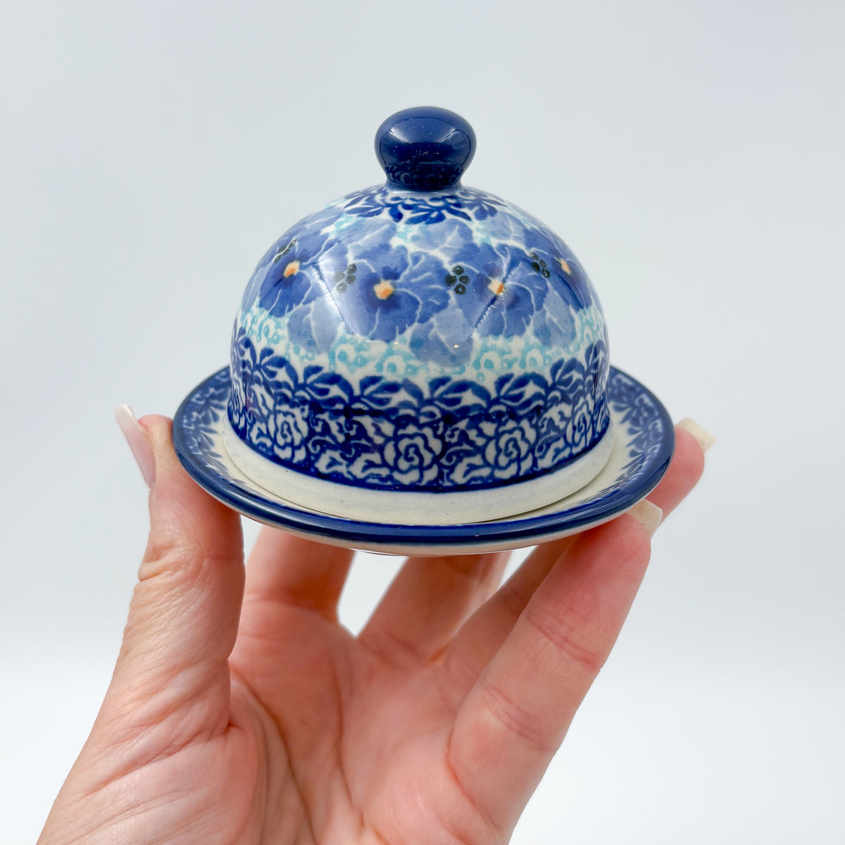 4" Butter Dish Handcrafted in Poland: UNIKAT Deep Winter Design