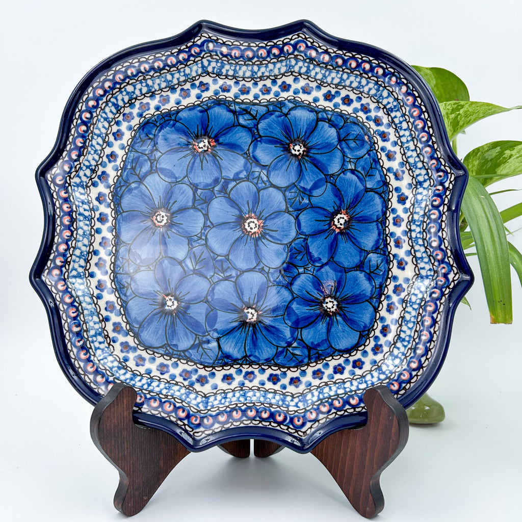 8 point blue floral platter in the Unikat Cobalt Poppies pattern