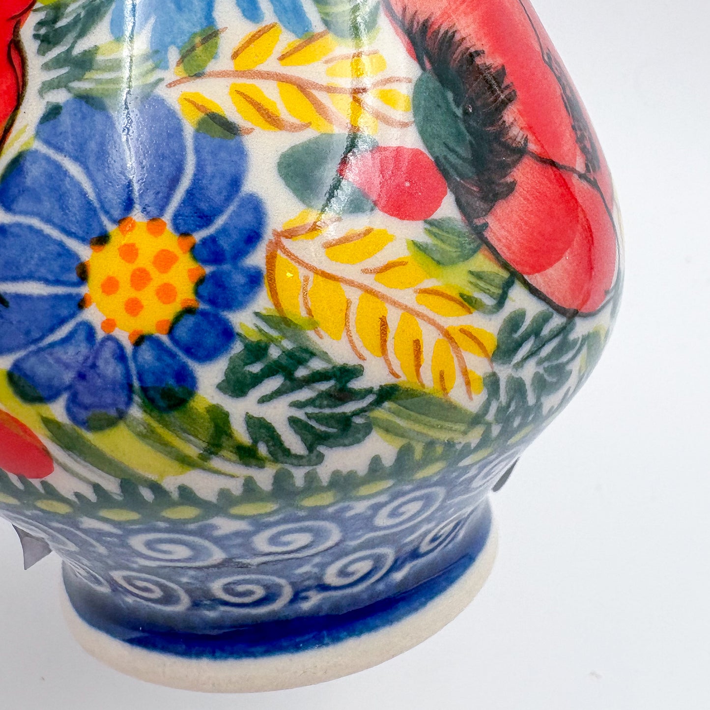 Swirl Vase 6.5”. Handmade Polish pottery.  UNIKAT Garden Poppy