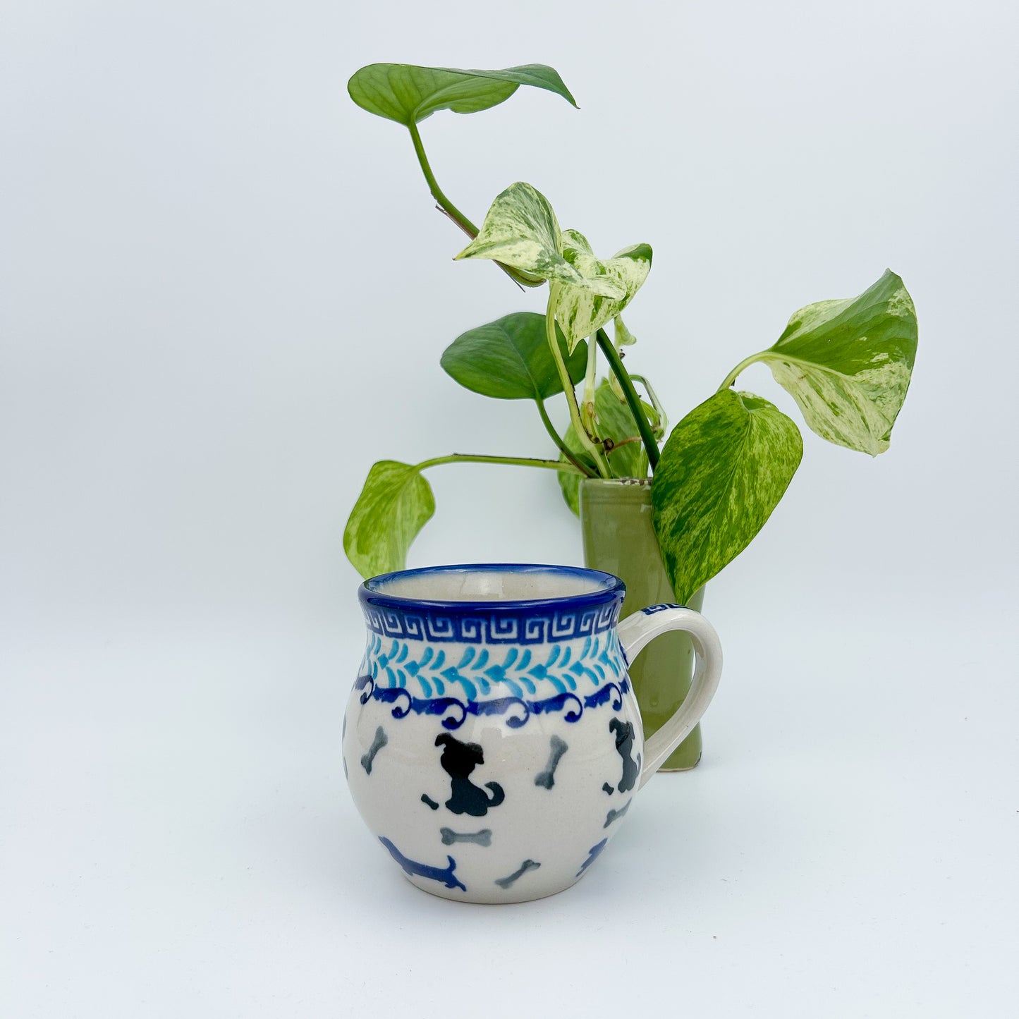 8 oz Puppy Bubble Mug. Handcrafted Polish pottery stoneware: Puppy Pleasure Pattern