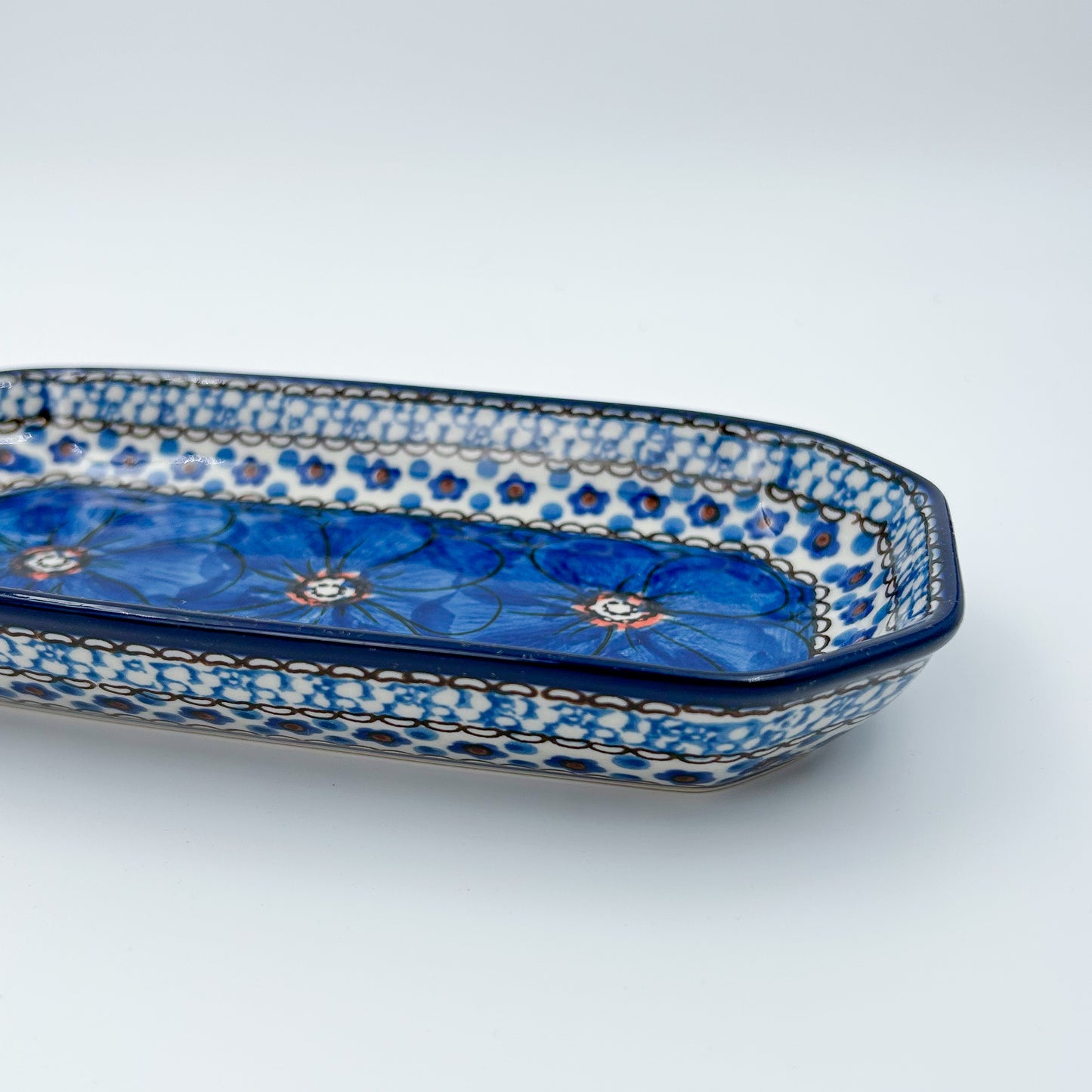 8"  Platter  Hand crafted Polish pottery stoneware: UNIKAT Cobalt Poppies Design.