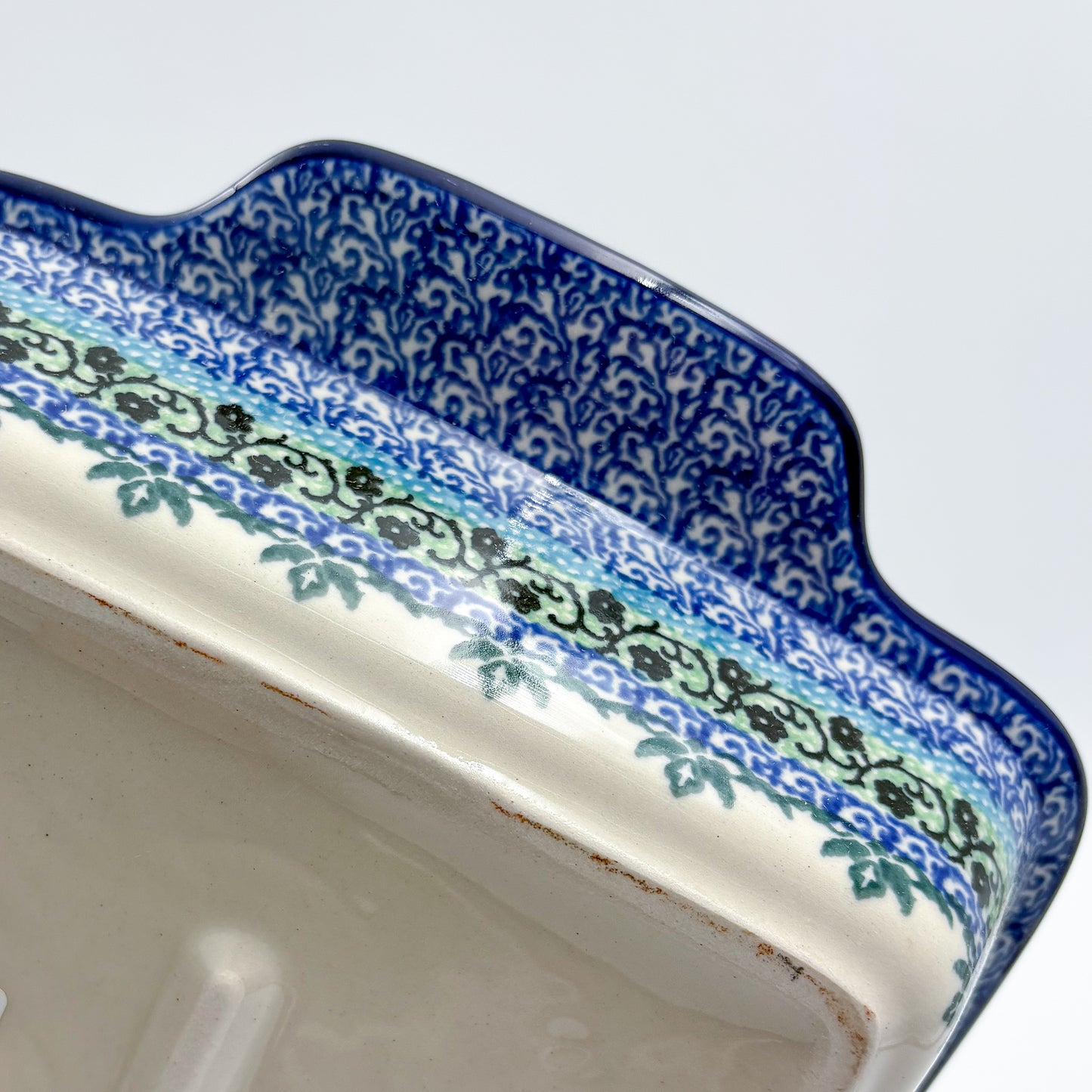 9.5" Rectangular Baker with Handles .  UNIKAT Spring Floral Garland