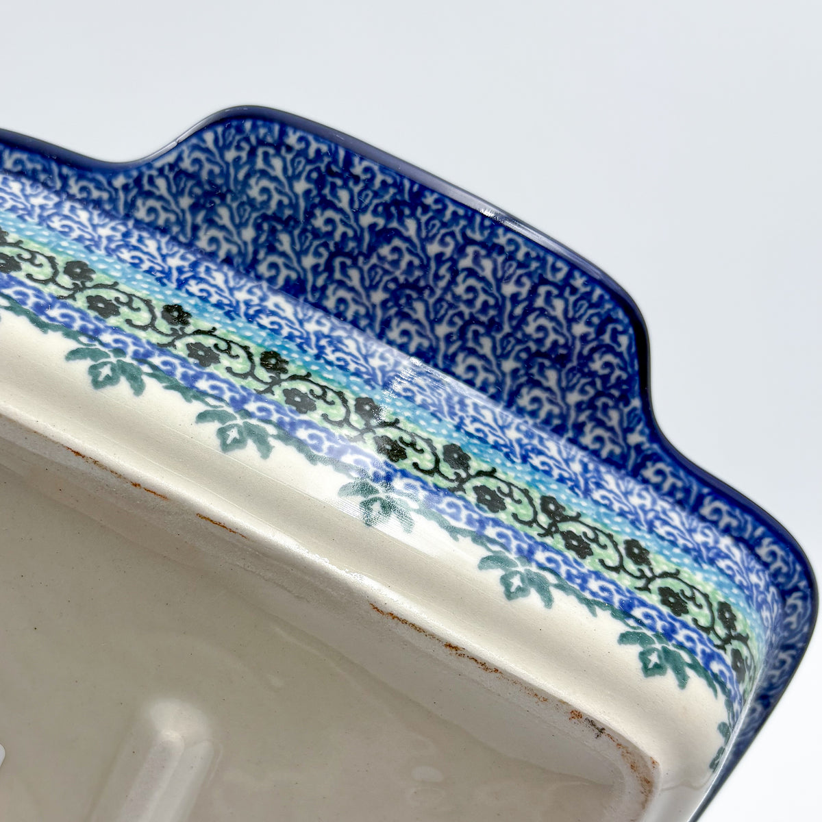 9.5" Rectangular Baker with Handles .  UNIKAT Spring Floral Garland