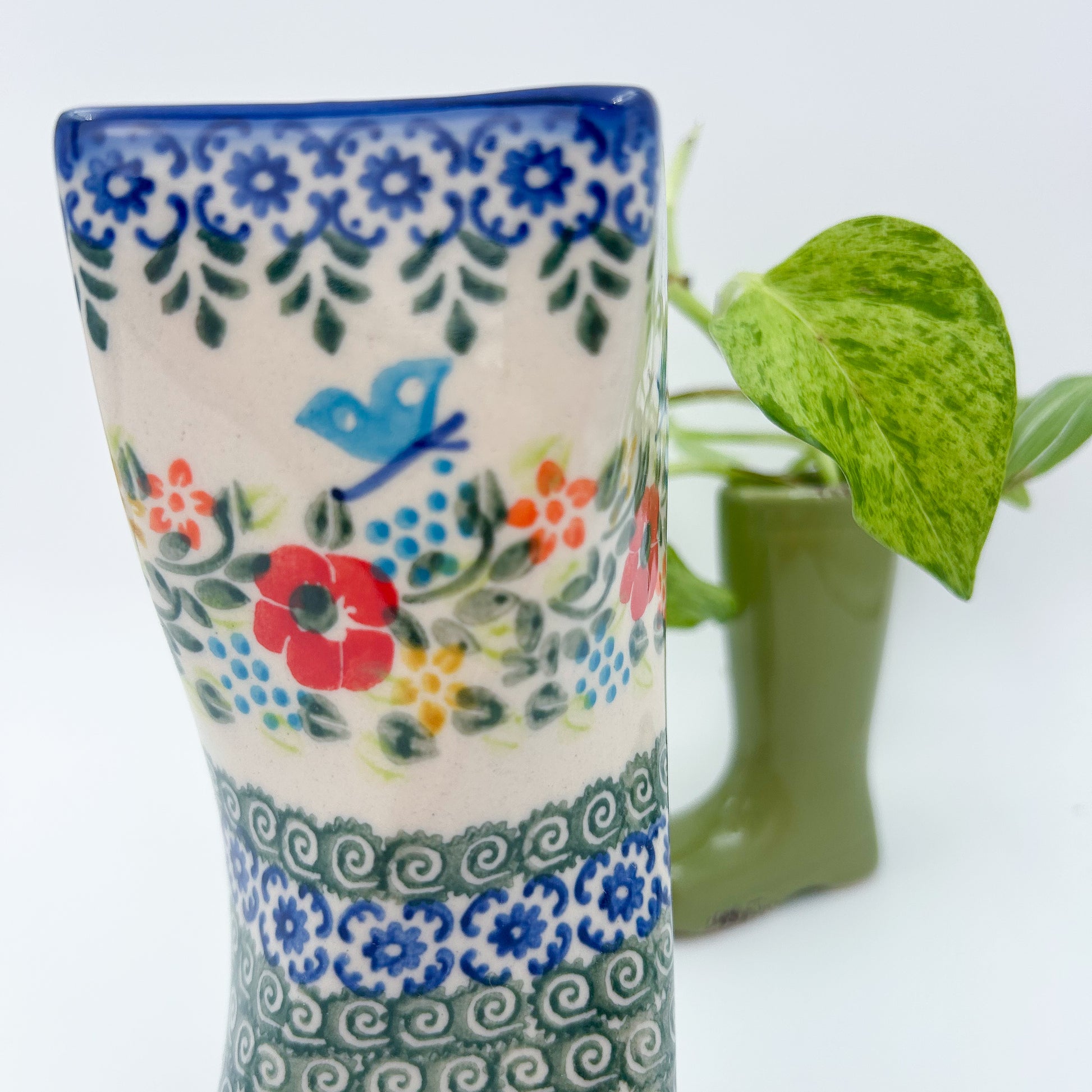 7” floral blue vase is a handmade by talented Polish artisans  Dimensions 6.73" x 2.48"
Ceramika Bona Company