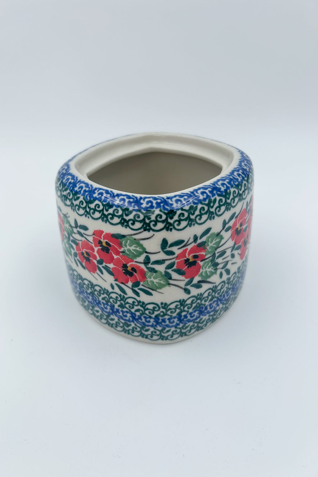 Polish pottery 9oz” square foral sugar bowl in Red Pansy Pattern. 
Ceramika Artystyczna Company
