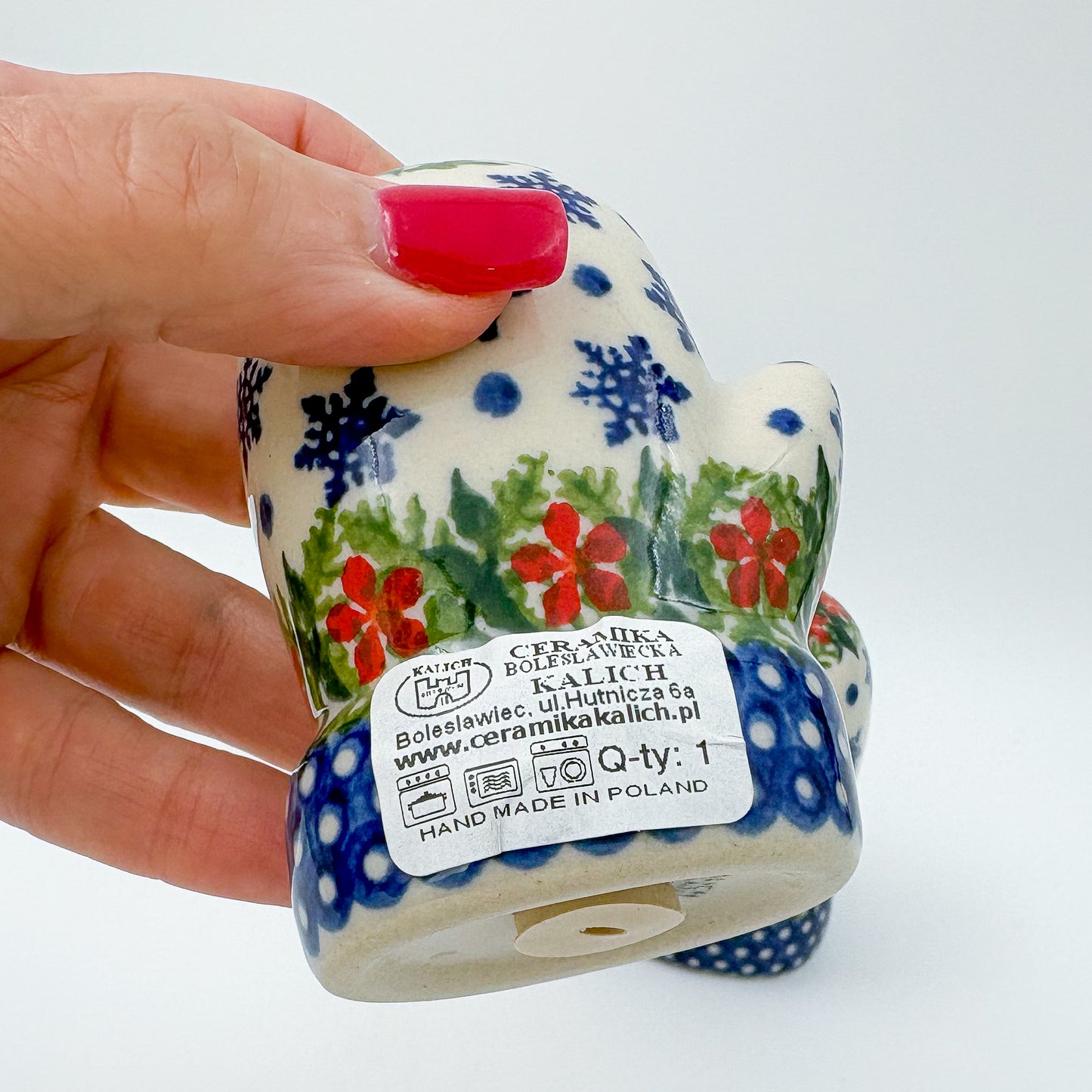 Mitten Salt and Pepper Shakers.  Handmade Polish pottery.  UNIKAT Snowflakes