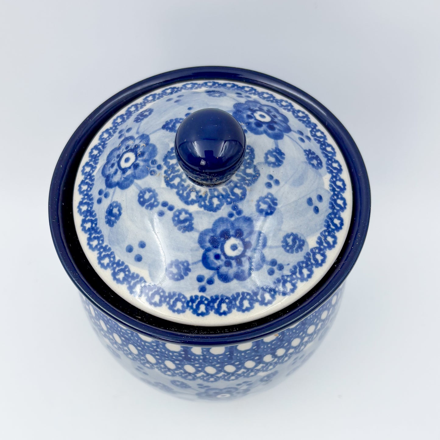 6" Lidded Jar.  Handmade Polish pottery.  UNIKAT Ble Poppy Design
