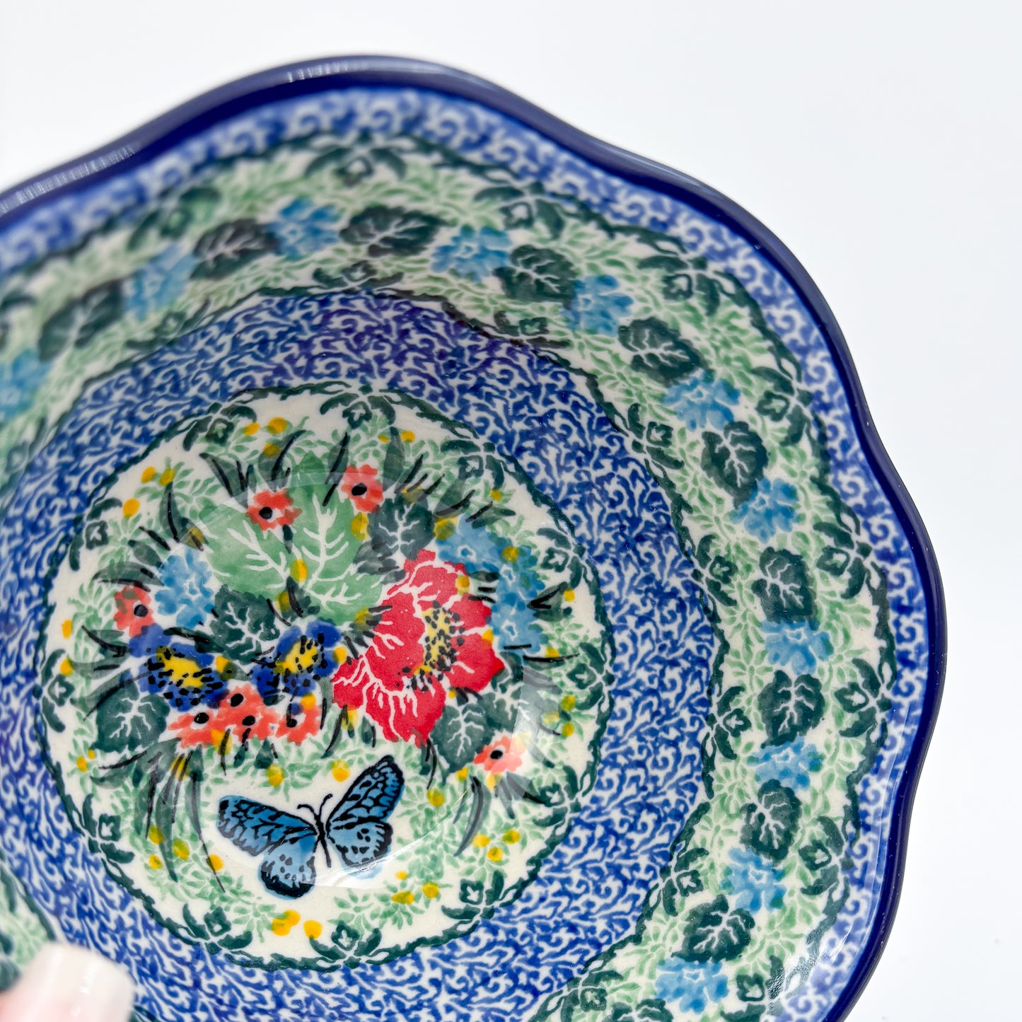 6" Scalloped Bowl.  UNIKAT Spring Floral Garland
