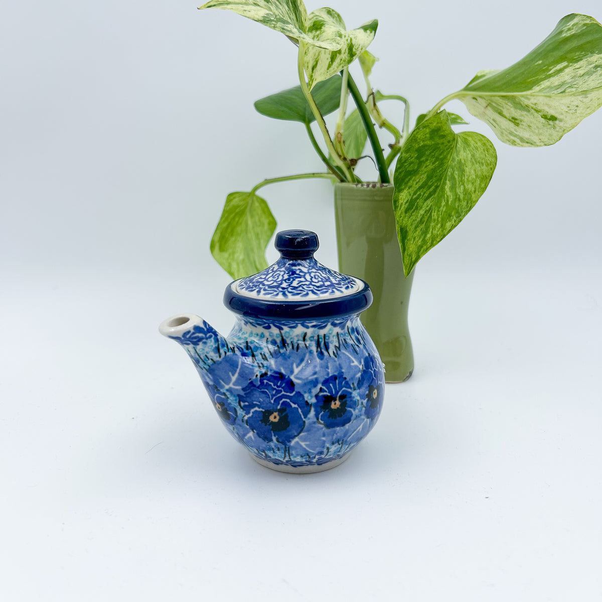 5oz Creamer with lid.  UNIKAT Deep Winter Design