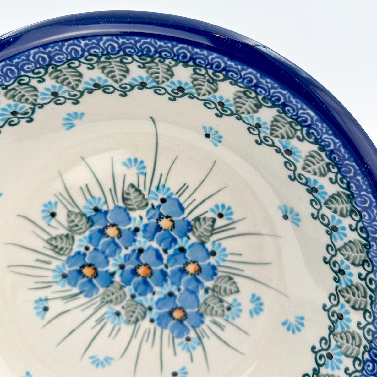 Polish pottery 8” bllue floral Pasta bowl in the UNIKAT Forget Me Not pattern.It holds 22 ounces of fluid
Ceramika Artystyczna Company