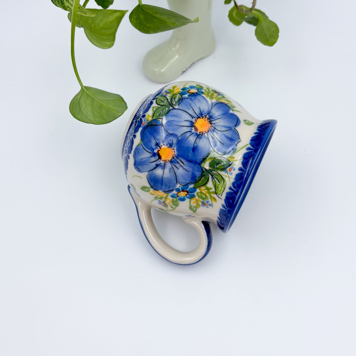 10 oz Bubble Mug. Handcrafted Polish pottery stoneware:  UNIKAT Blue Pansy