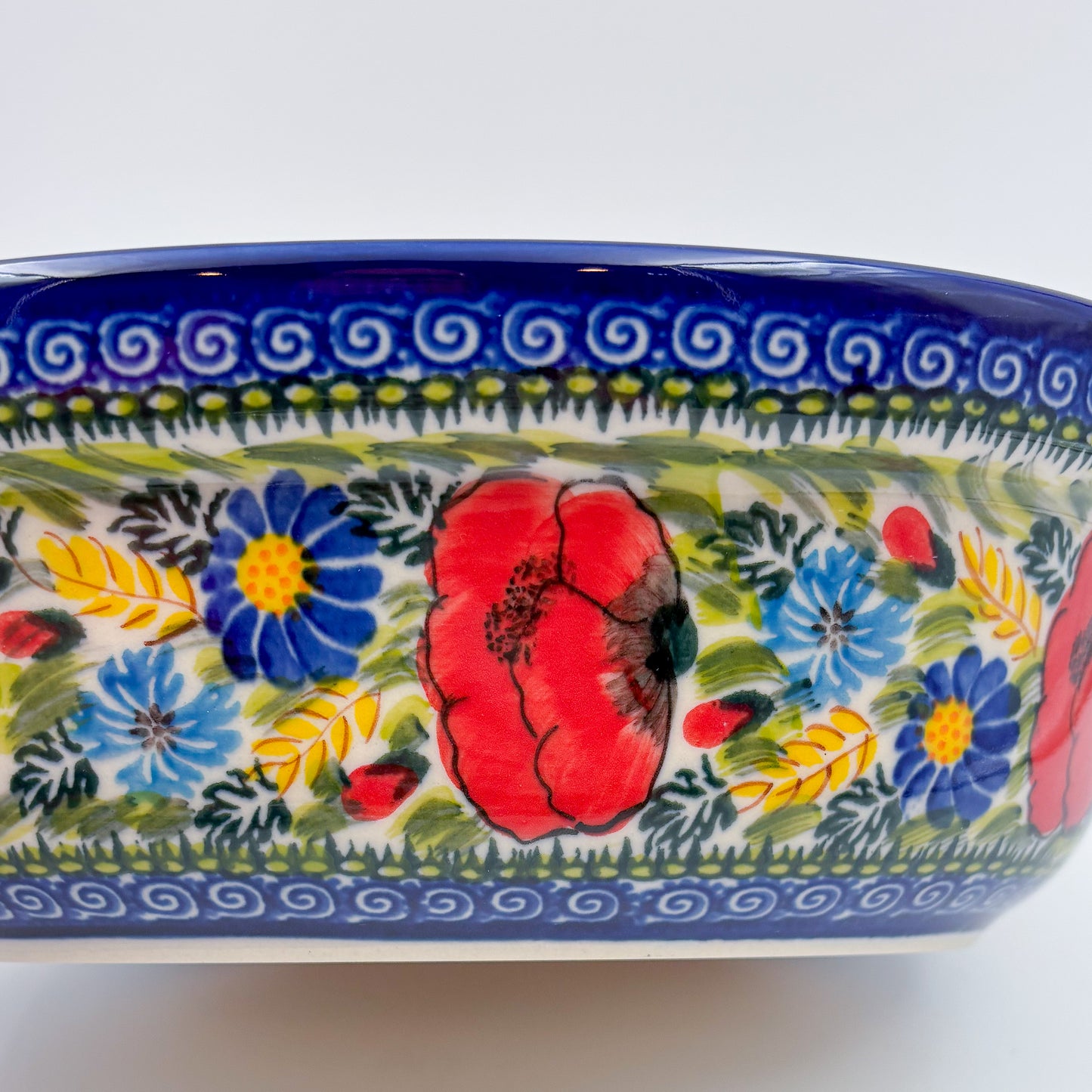 10” Baker Jacek with Lid Handmade in Poland.  UNIKAT Garden Poppy