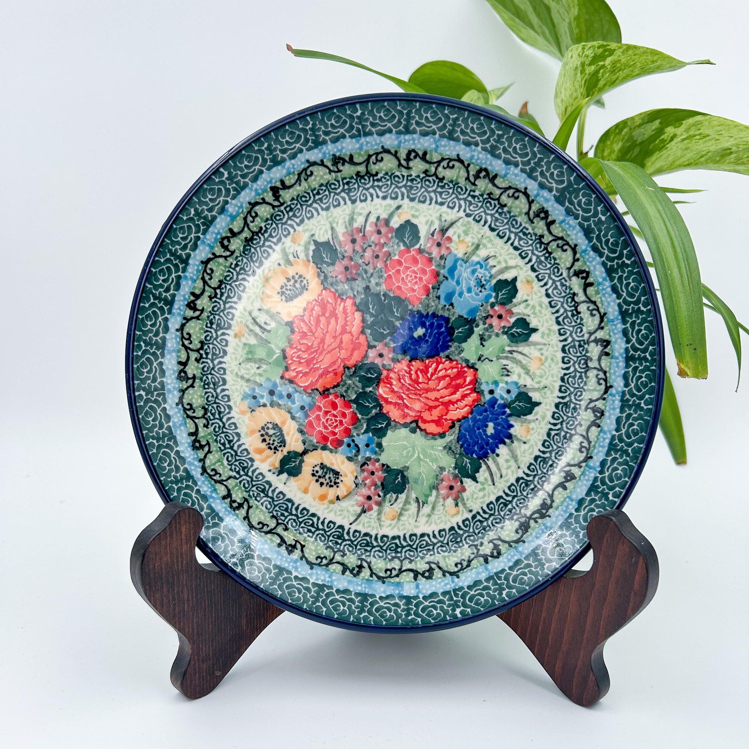 7.91” plate in the Unikat Splendid Meadow pattern
