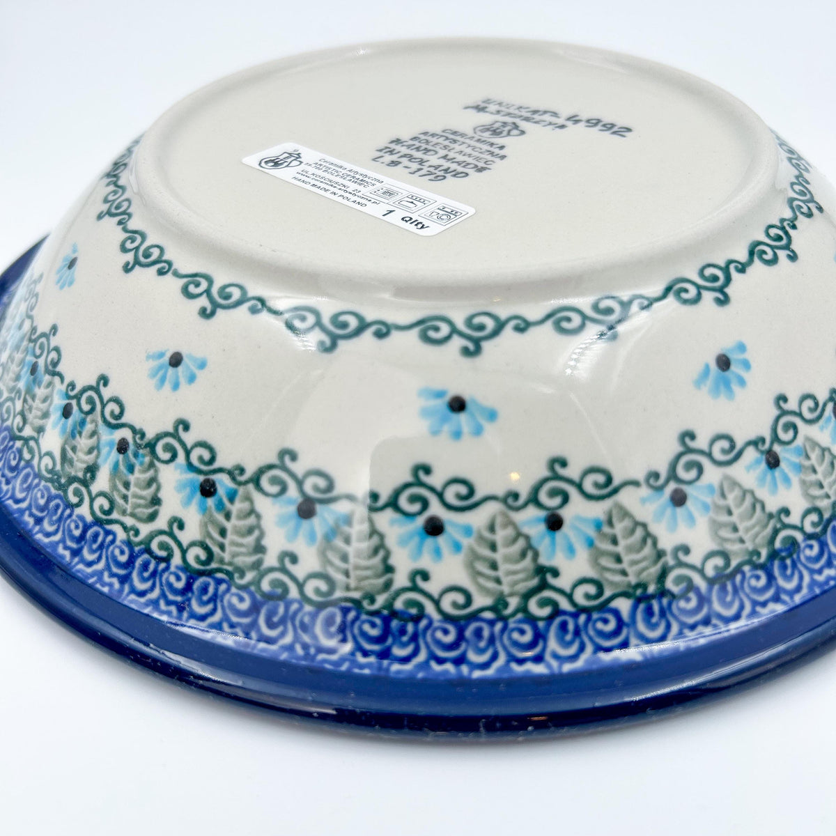 Polish pottery 8” bllue floral Pasta bowl in the UNIKAT Forget Me Not pattern.It holds 22 ounces of fluid
Ceramika Artystyczna Company