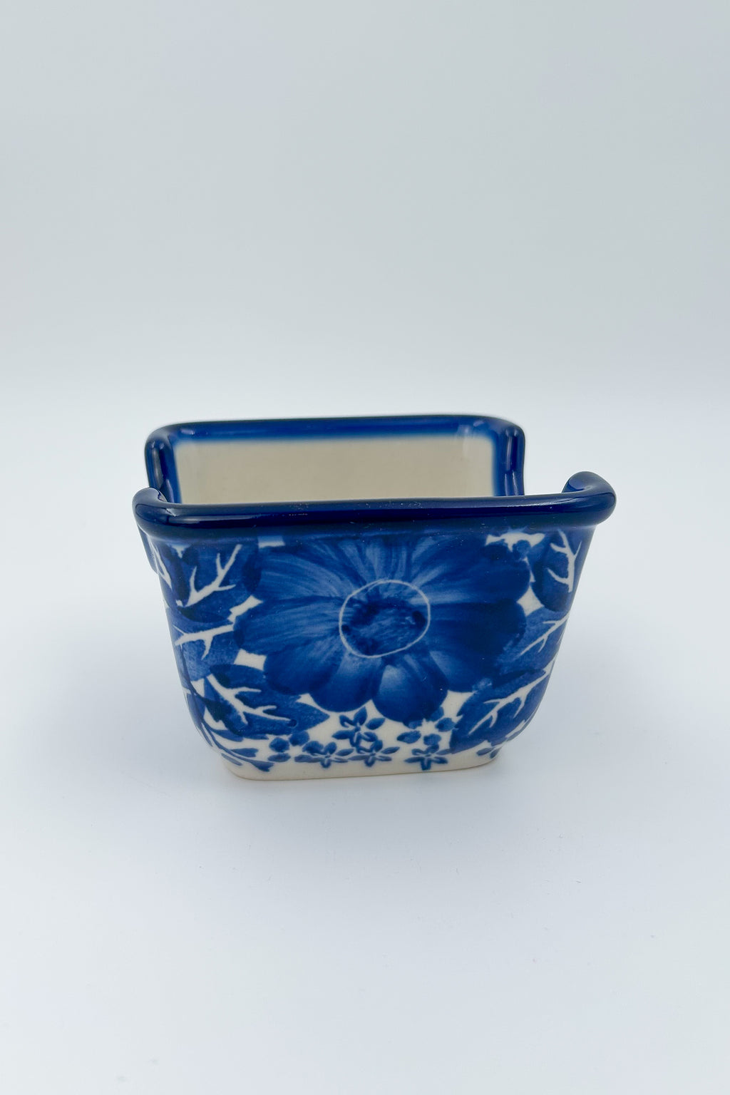 Polish pottery hand made  3” rectangular sugar packet holder in Happiness Pattern.
Ceramika Bona Company