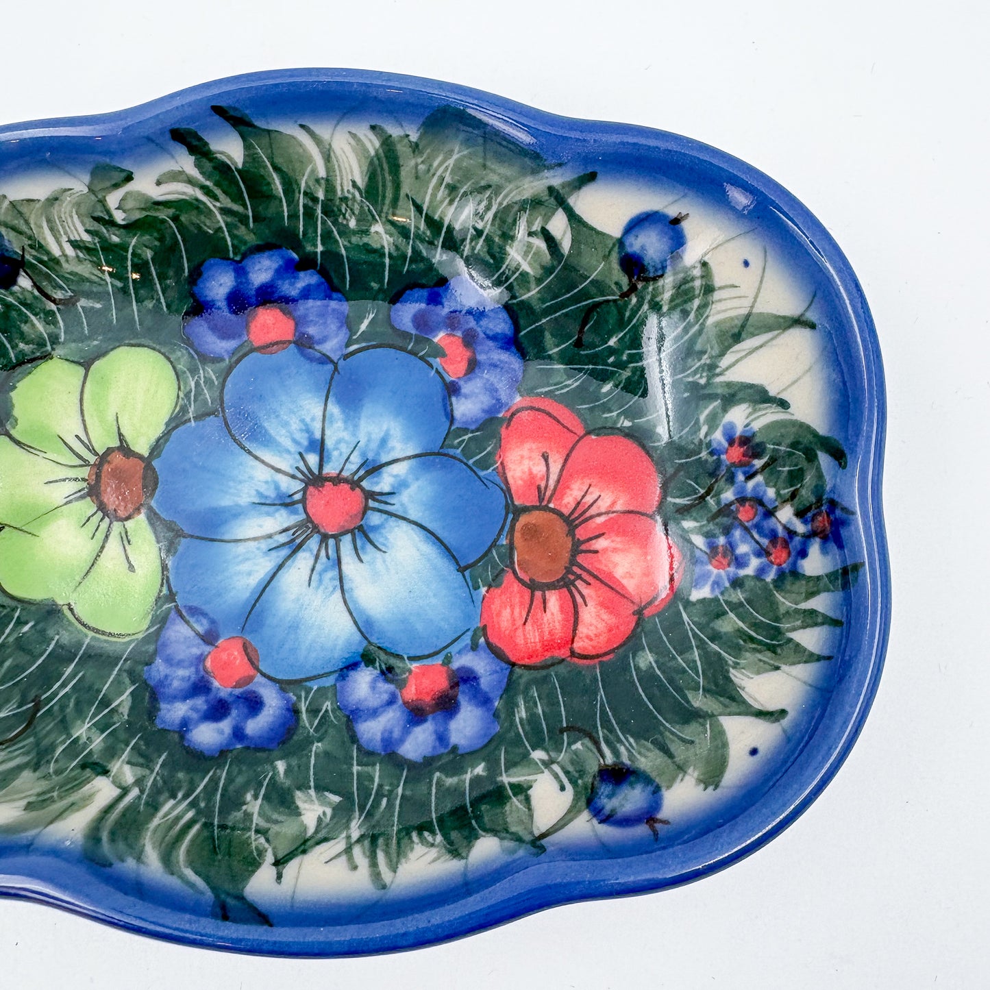 5" Soap Dish.  Handmade Polish pottery.  UIKAT Forget Me Not Design