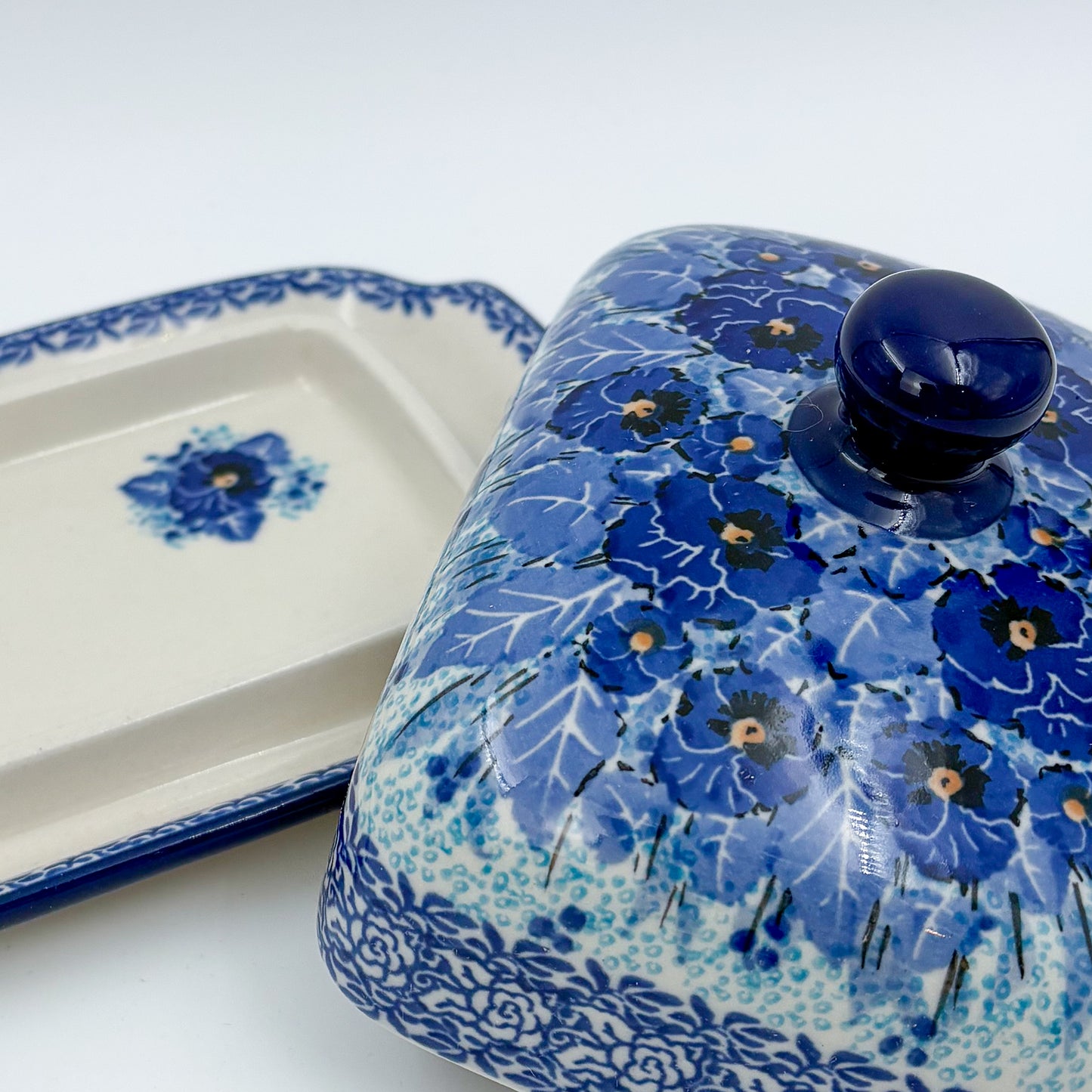 7" Butter Dish: UNIKAT Deep Winter Design
