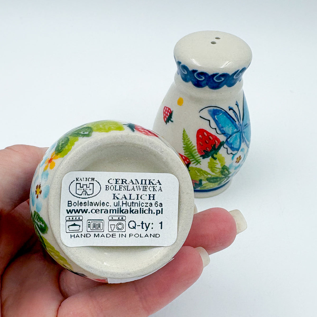 3” Salt and Pepper Shakers Olimp.  Handmade Polish pottery.  UNIKAT Berry Patch