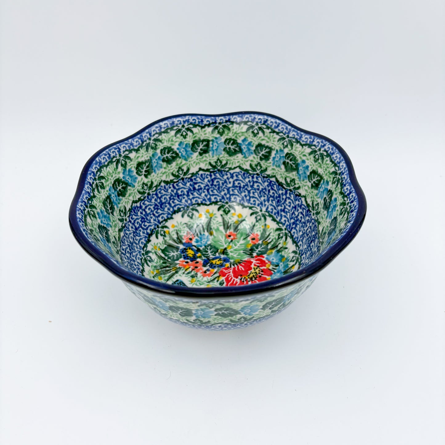 6" Scalloped Bowl.  UNIKAT Spring Floral Garland