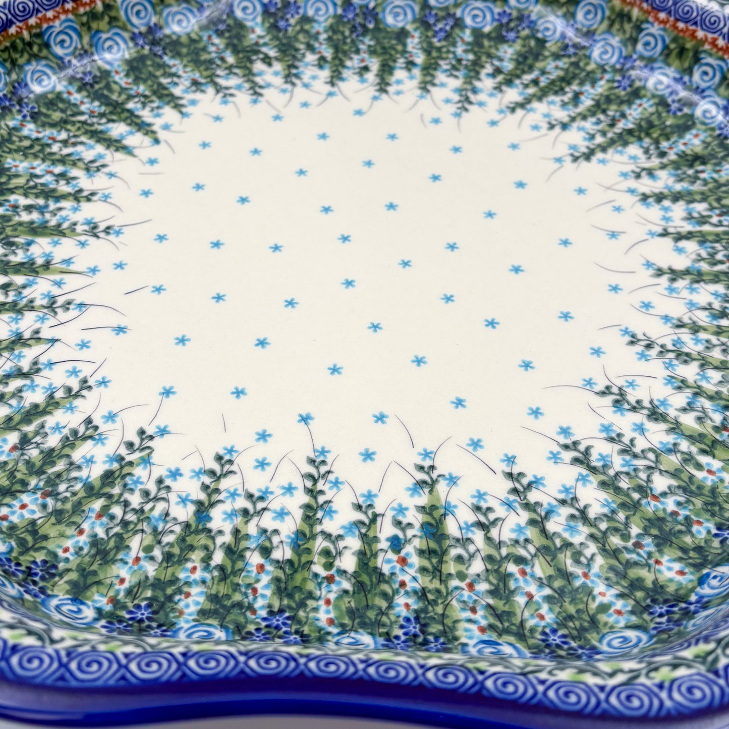 14.5” Clover Platter.  Hand crafted Polish pottery stoneware: UNIKAT Whispering Ferns