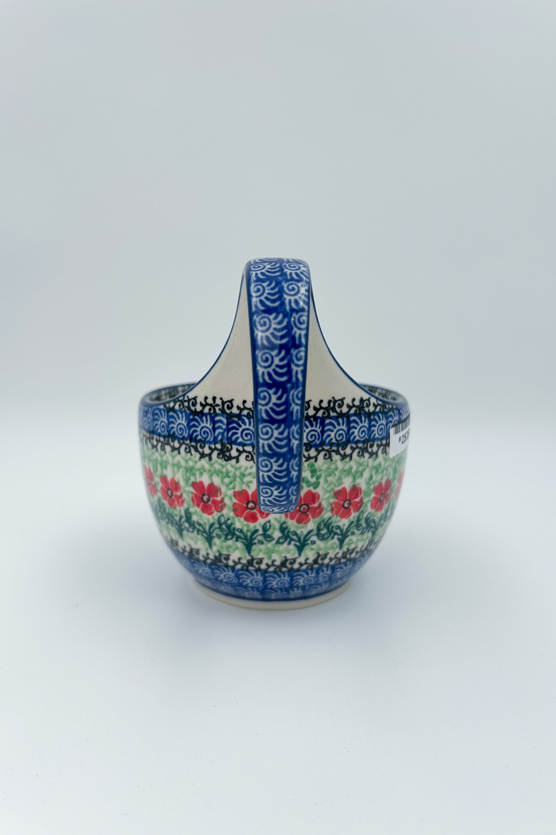 Polish pottery 16oz bowl with loop handle in the UNIKAT Candy Red Poppy pattern. It holds 16 oz of fluid.
Ceramika Artystyczna Company
