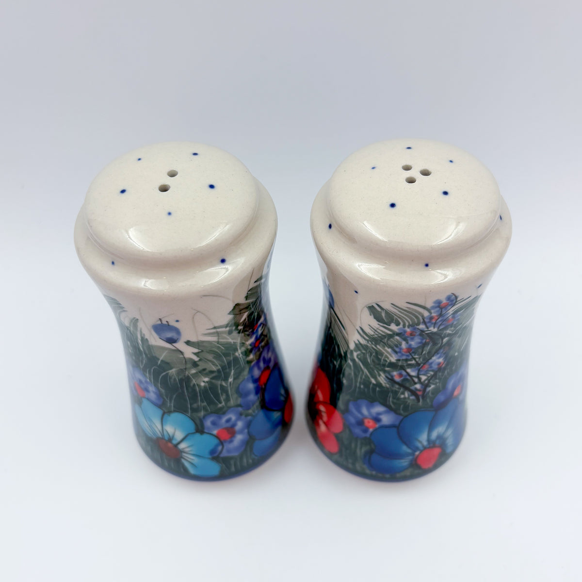 5” Salt and Pepper Shakers.  Handmade Polish pottery.  UNIKAT Forget Me Not Pansy