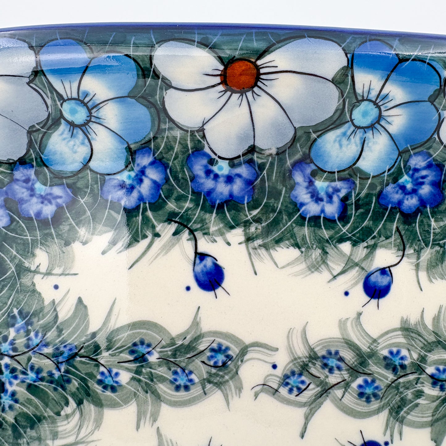 11" Medium Daria Platter.  Hand crafted Polish pottery stoneware: UNIKAT Forget Me Knot Pansy