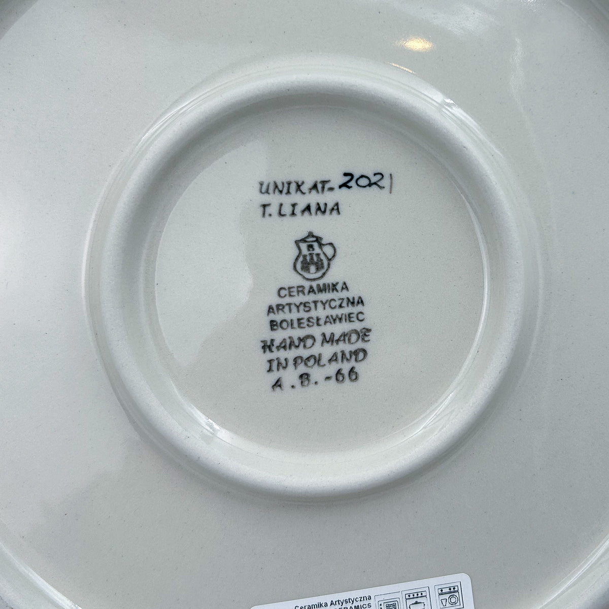 UNIKAT Garden Delight plate, bottom stamp signed T. Liana Ceramika Artystyczna Boleslawiec Unikat