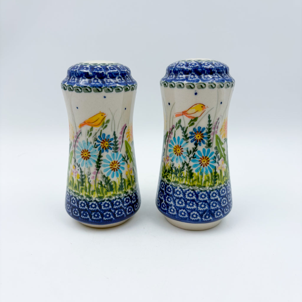 5” Salt and Pepper Shakers.  Handmade Polish pottery.  UNIKAT Wildflower Meadow
