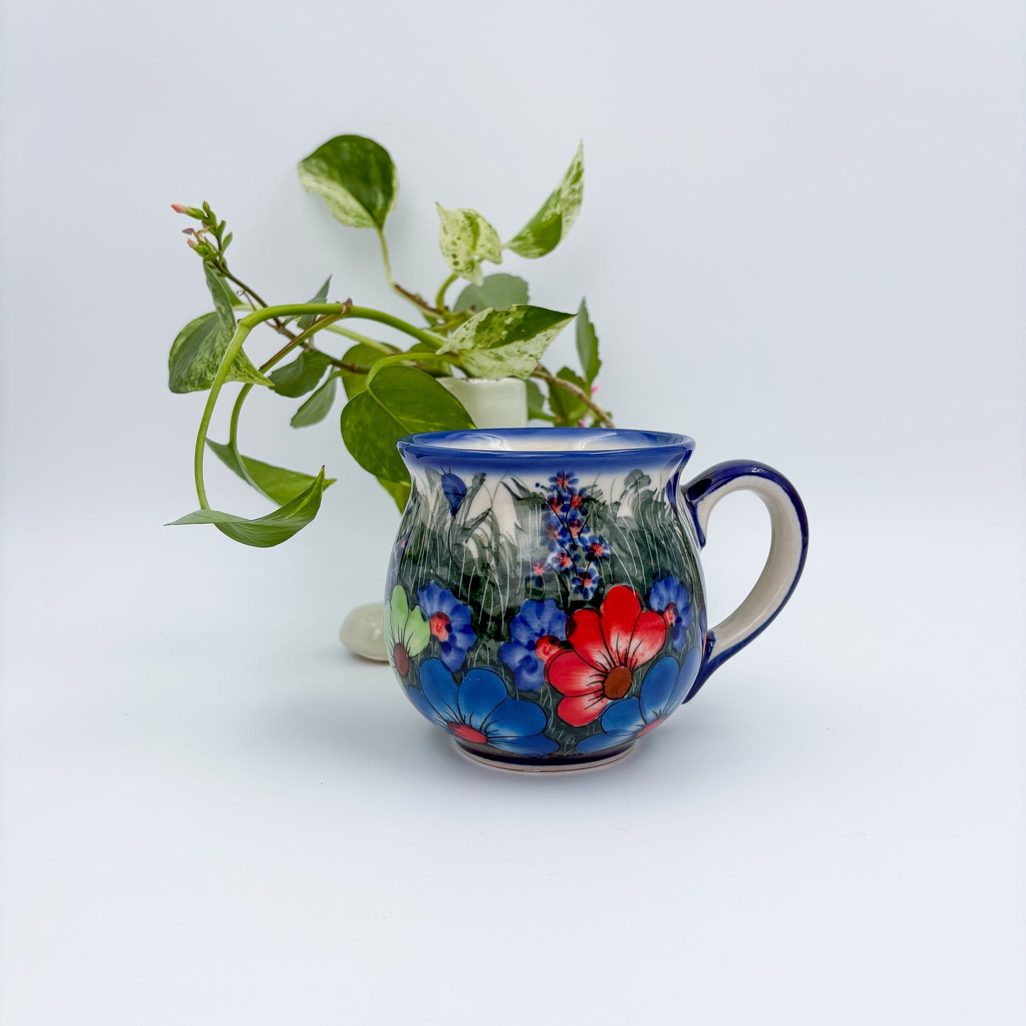 10 oz Bubble Mug. Handcrafted Polish pottery stoneware:  UNIKAT Forget Me Not Pansy