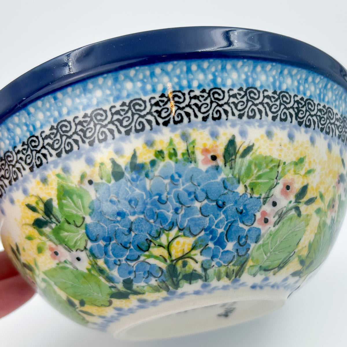 Polish pottery 6.” Bowl in the UNIKAT Blue Hydrangea Pattern pattern. Floral design
Ceramika Artystyczna Company