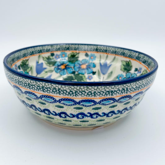 Polish pottery 7” blue floral bowl in the UNIKAT Evangeline pattern.  It holds 25 ounces of fluid
Dimension 6.61” Round
Zaklady Ceramicka Company