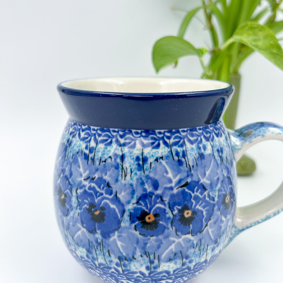 Deep Winter bubble mug on white background, straight-on front view
