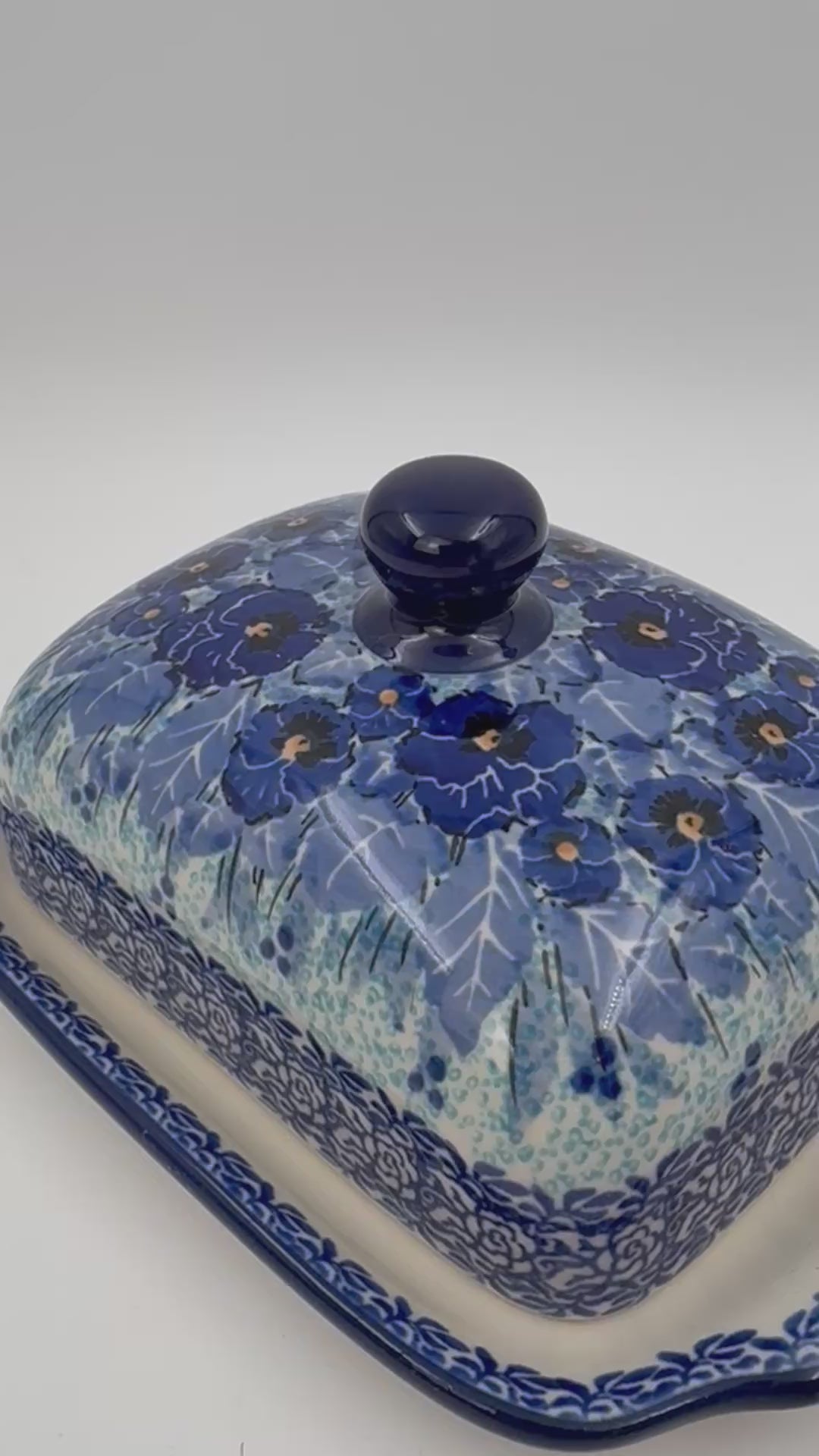 7" Butter Dish: UNIKAT Deep Winter Design