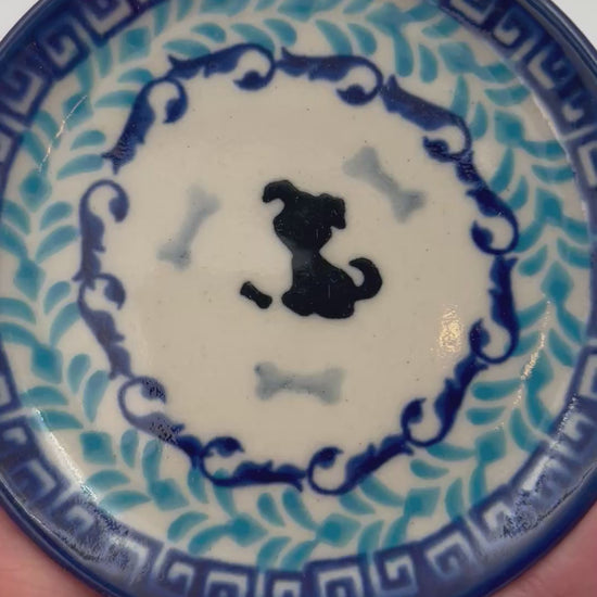 4” puppy plate is a handmade by talented Polish artisans. This small roundpuppy plate is a dachshund image is simple adorable. 4" Round Ceramika Bona Company