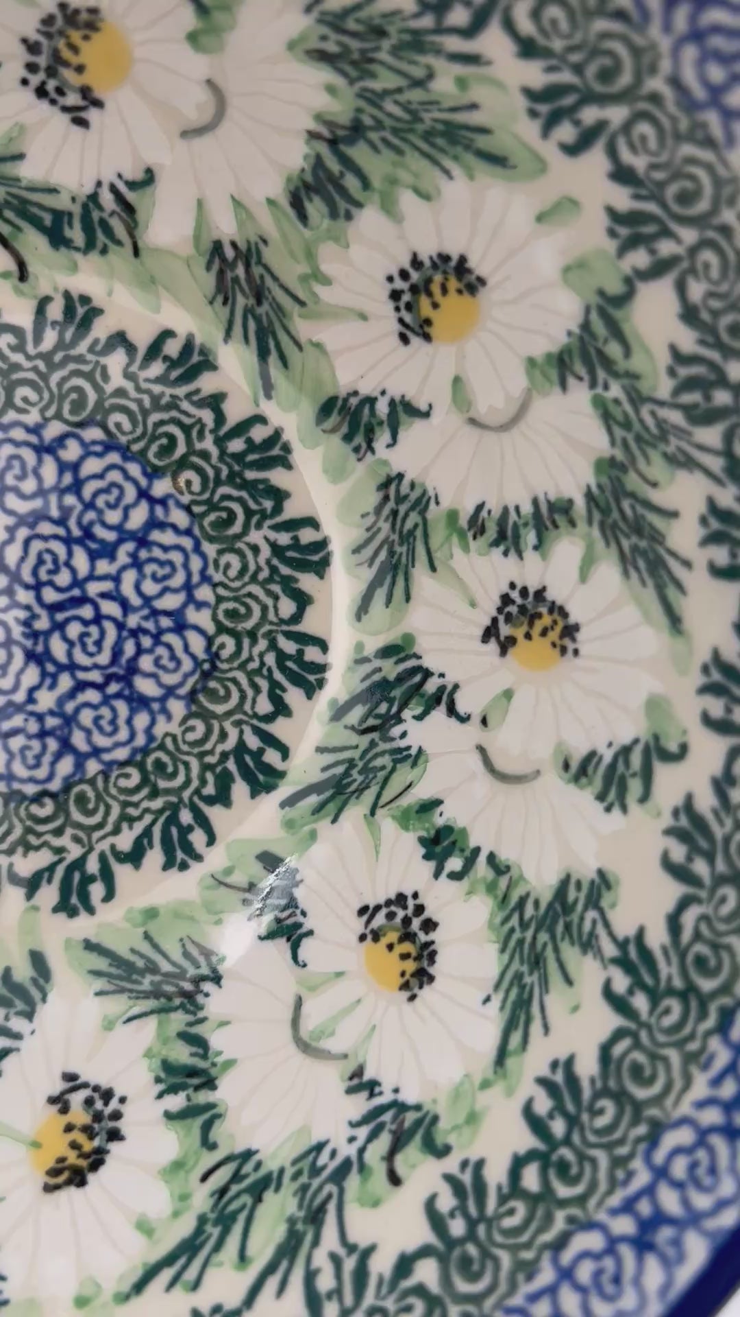6.57” stacking bowl in the UNIKAT Polish Daisies pattern