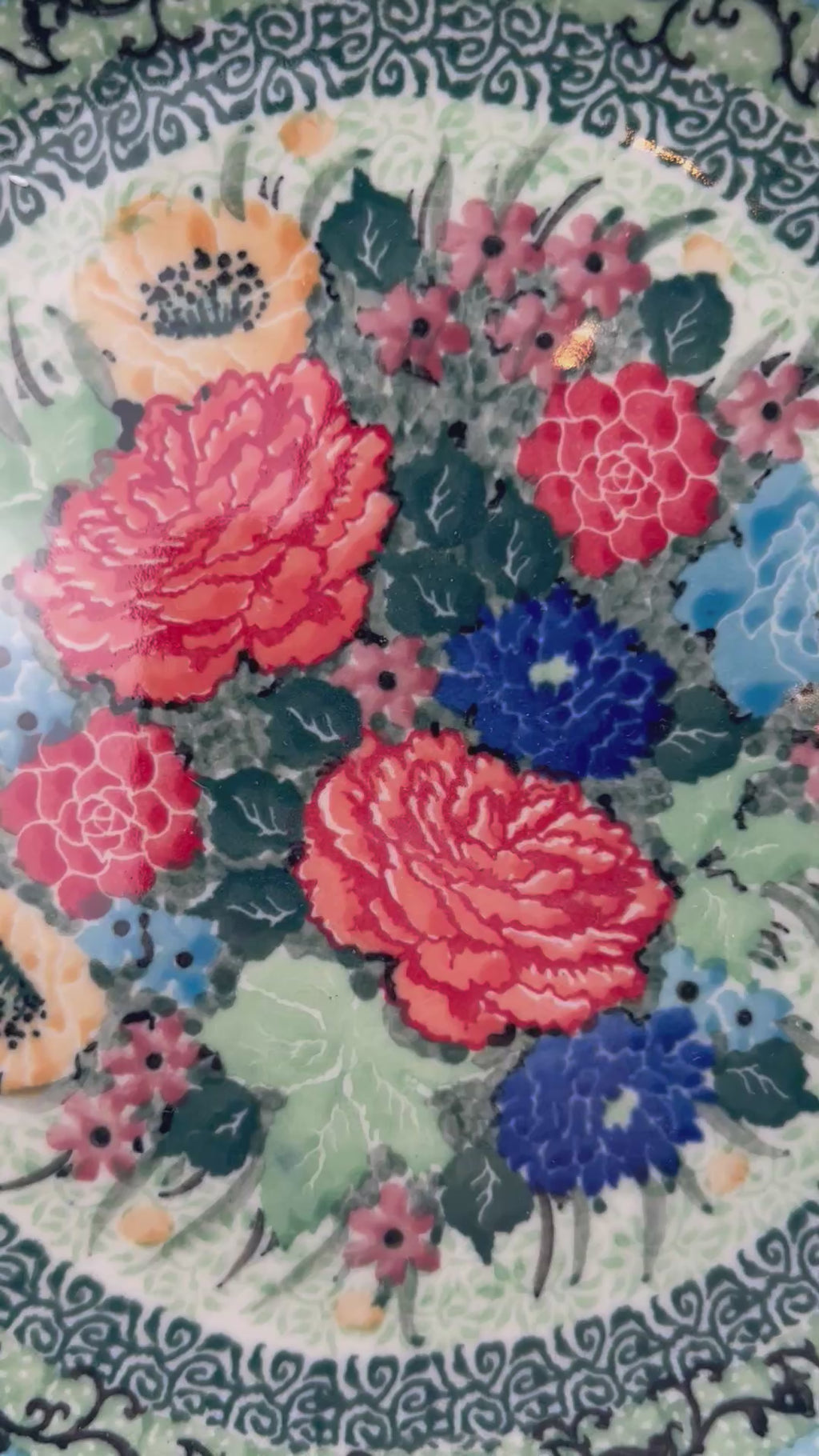 7.91” plate in the Unikat Splendid Meadow pattern
