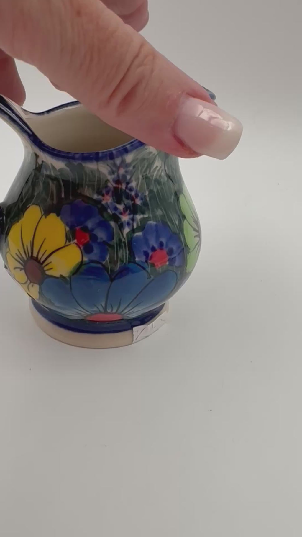 5 oz Allegro Creamer.  UNIKAT Forget Me Not Pansy