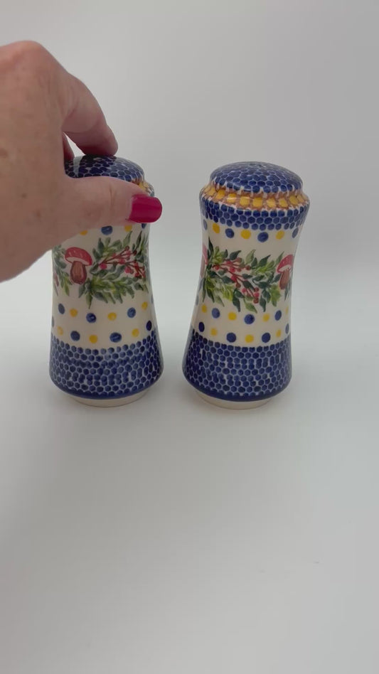 5” Salt and Pepper Shakers.  Handmade Polish pottery.  UNIKAT Mushrooms