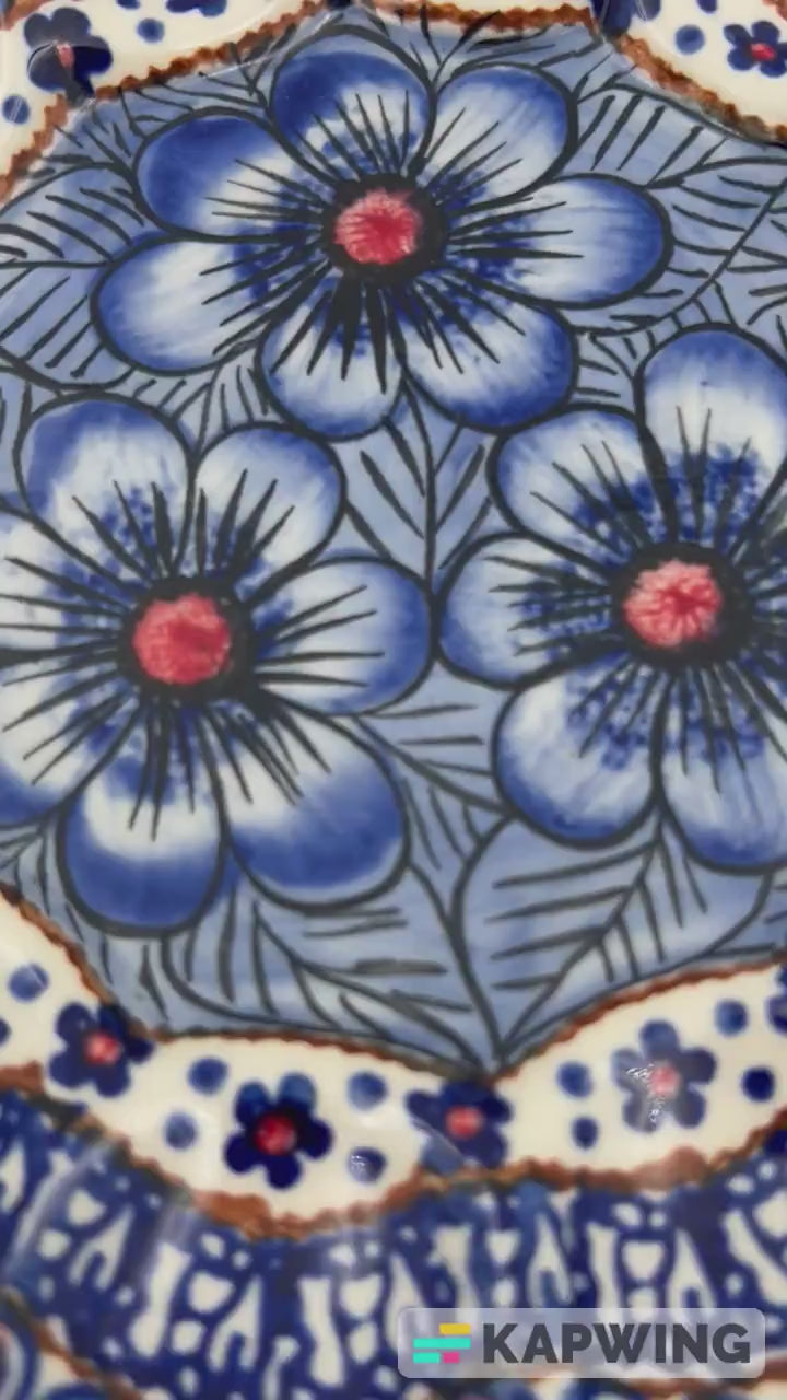 Hand made in Poland this 8” platter is made by talented artisans. This stoneware is microwave, dishwasher and oven safe as well as chip resistant.
8.46" round